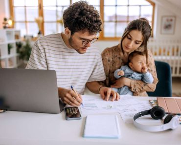 Payday Loan vs. Credit Card vs. Personal Loan: Which Is Best for Bad Credit?